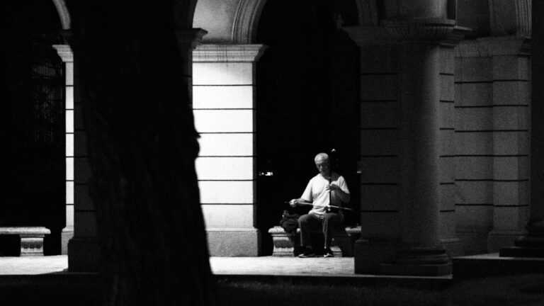 Apofatyzm – poznanie Boga przez milczenie i niewiedzę